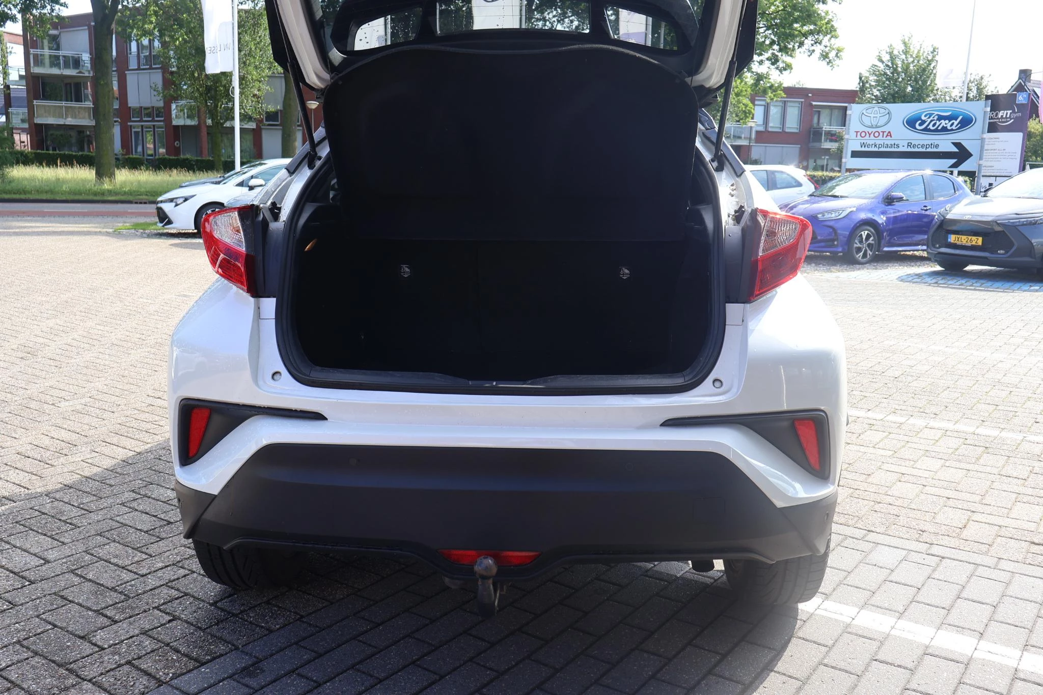 Hoofdafbeelding Toyota C-HR