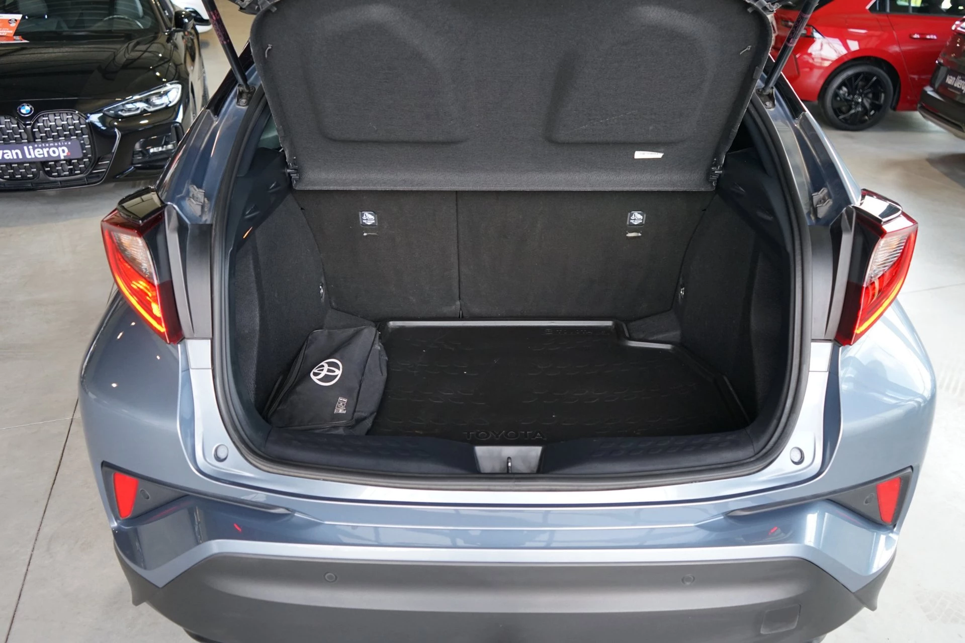 Hoofdafbeelding Toyota C-HR