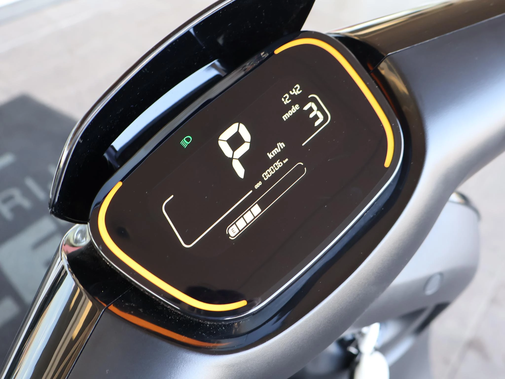 Hoofdafbeelding Segway E300SE