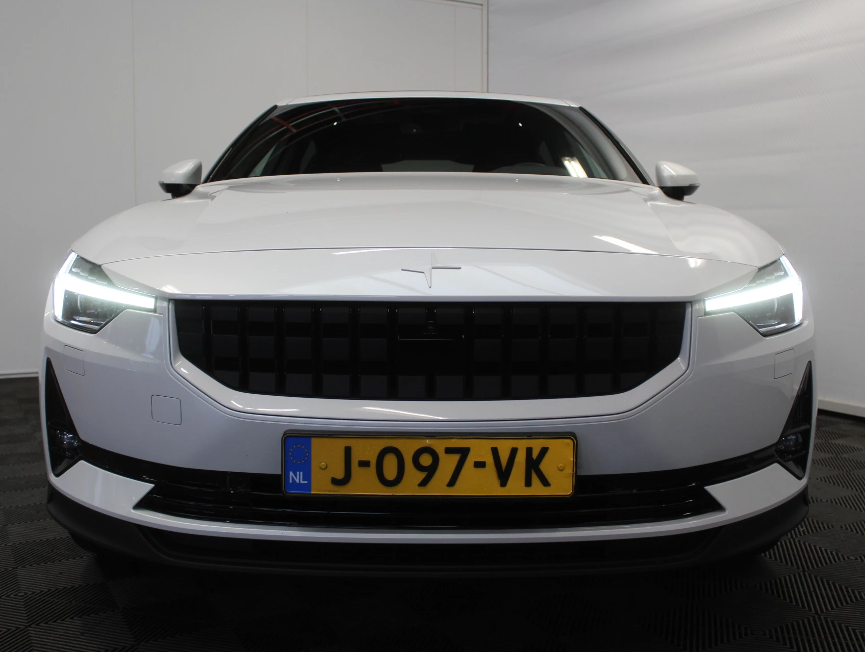 Hoofdafbeelding Polestar 2