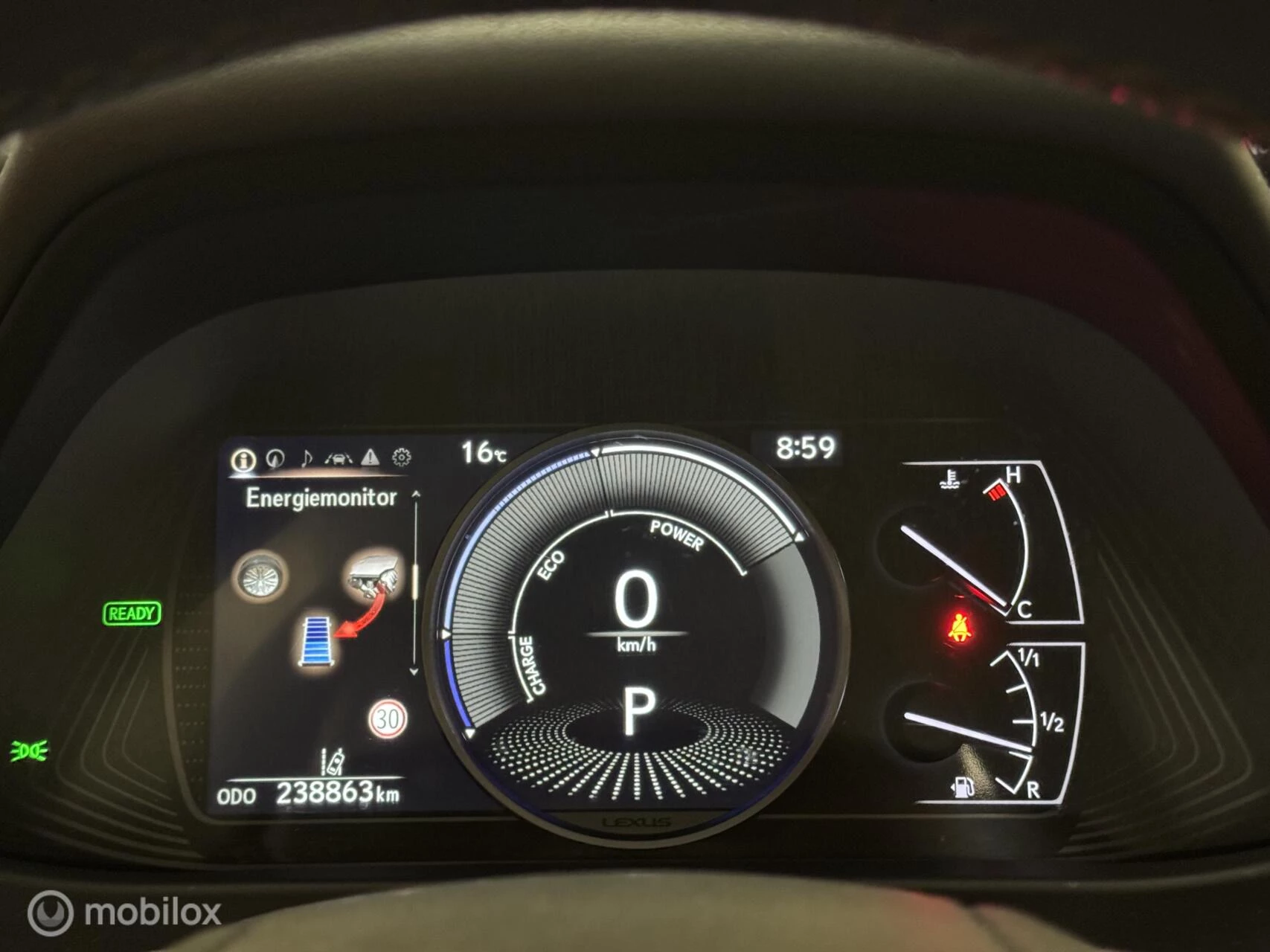 Hoofdafbeelding Lexus UX