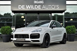Porsche Cayenne Coupé 3.0 E-Hybrid SportDesign 462pk Krijt 4-wielbesturing Sportuitlaat Pano 18-weg ACC