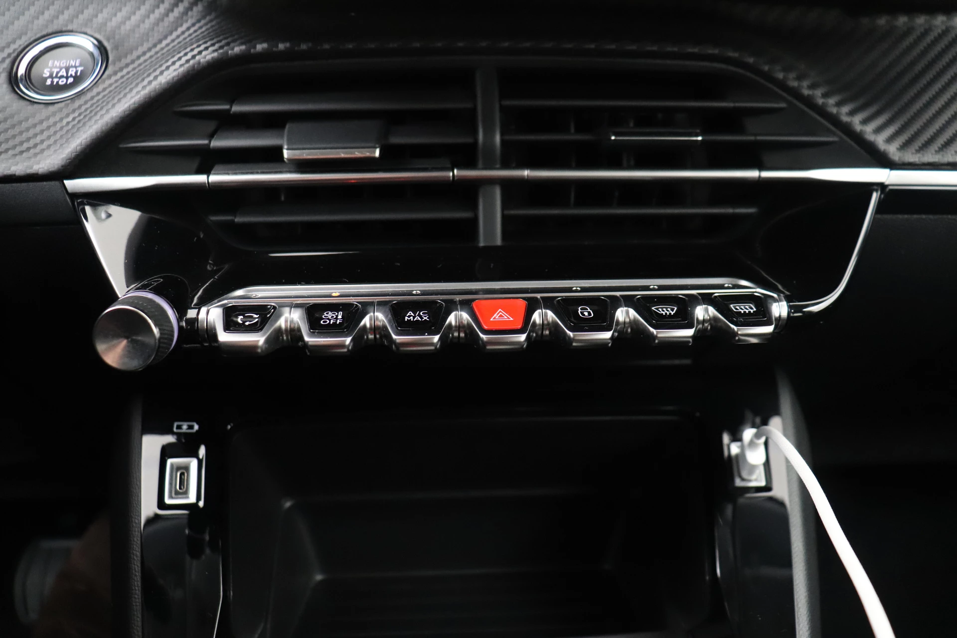 Hoofdafbeelding Peugeot e-208