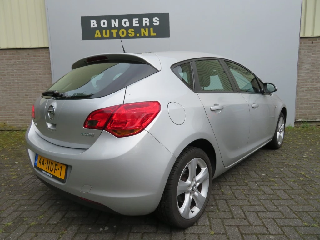Hoofdafbeelding Opel Astra