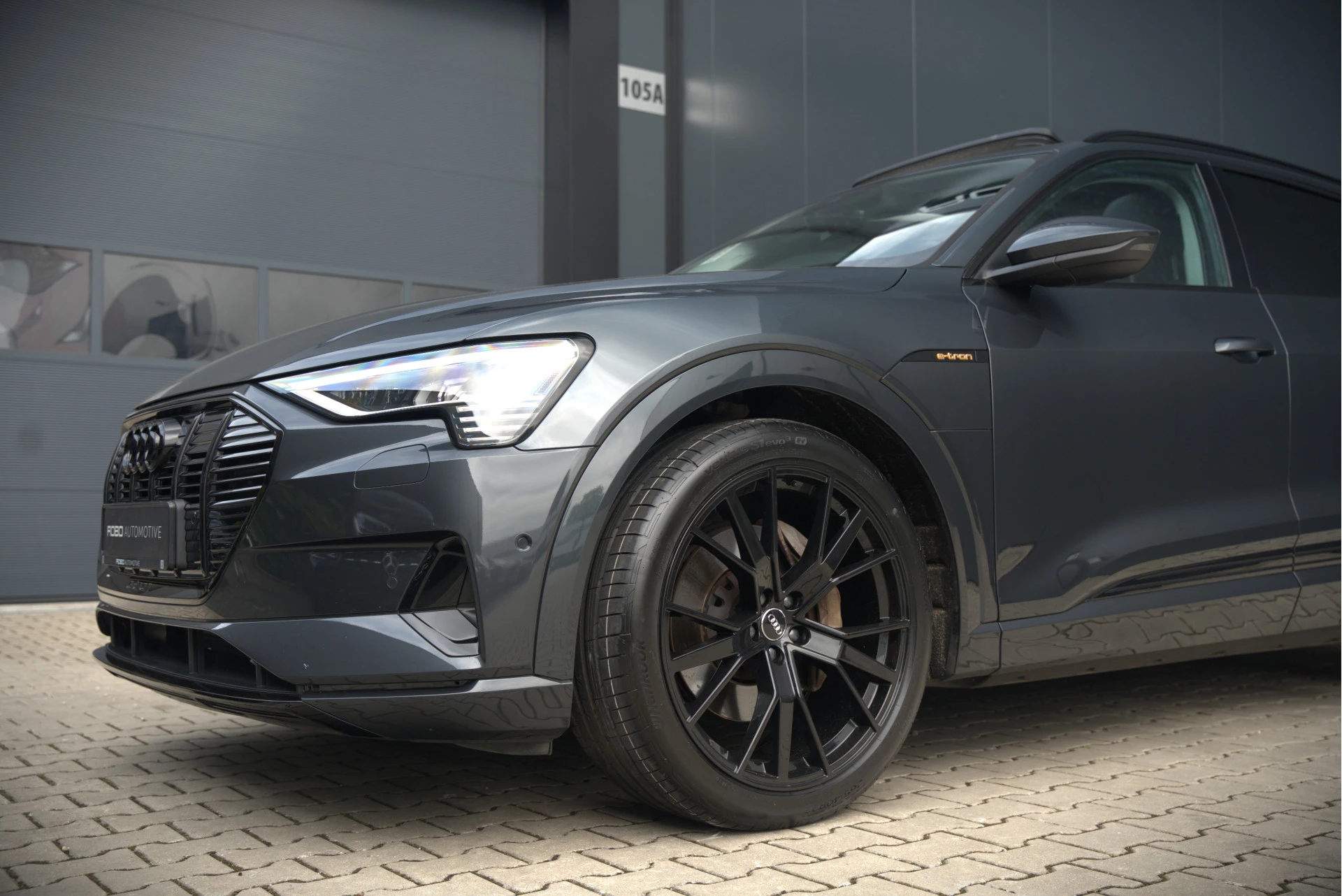 Hoofdafbeelding Audi e-tron