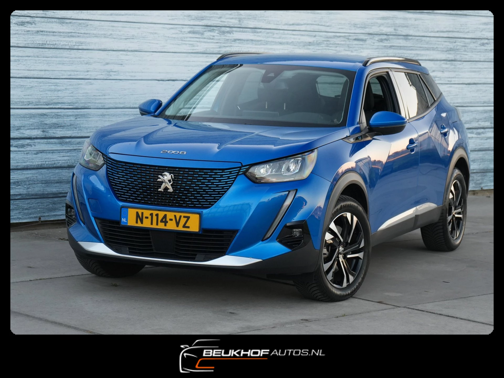 Hoofdafbeelding Peugeot e-2008