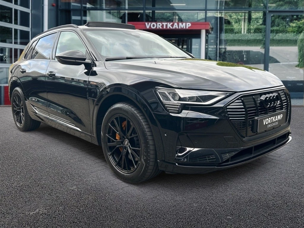 Hoofdafbeelding Audi e-tron