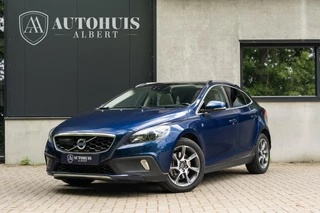 Volvo V40 Cross Country 2.0 D4 Ocean Race Pano H&K ACC BLIS
