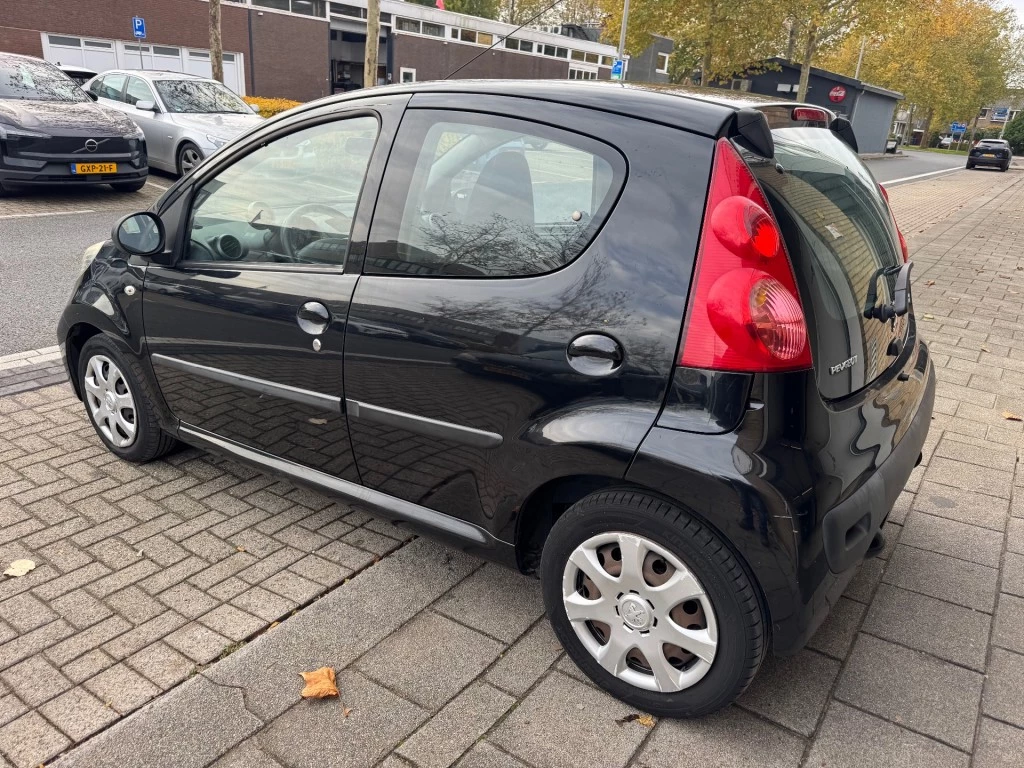 Hoofdafbeelding Peugeot 107