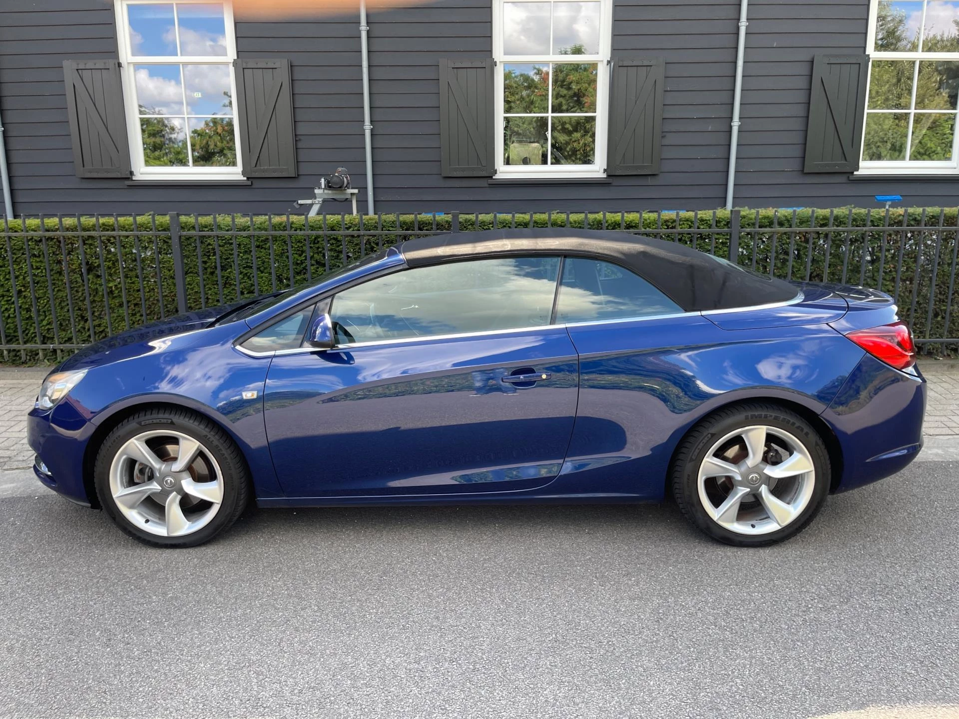 Hoofdafbeelding Opel Cascada