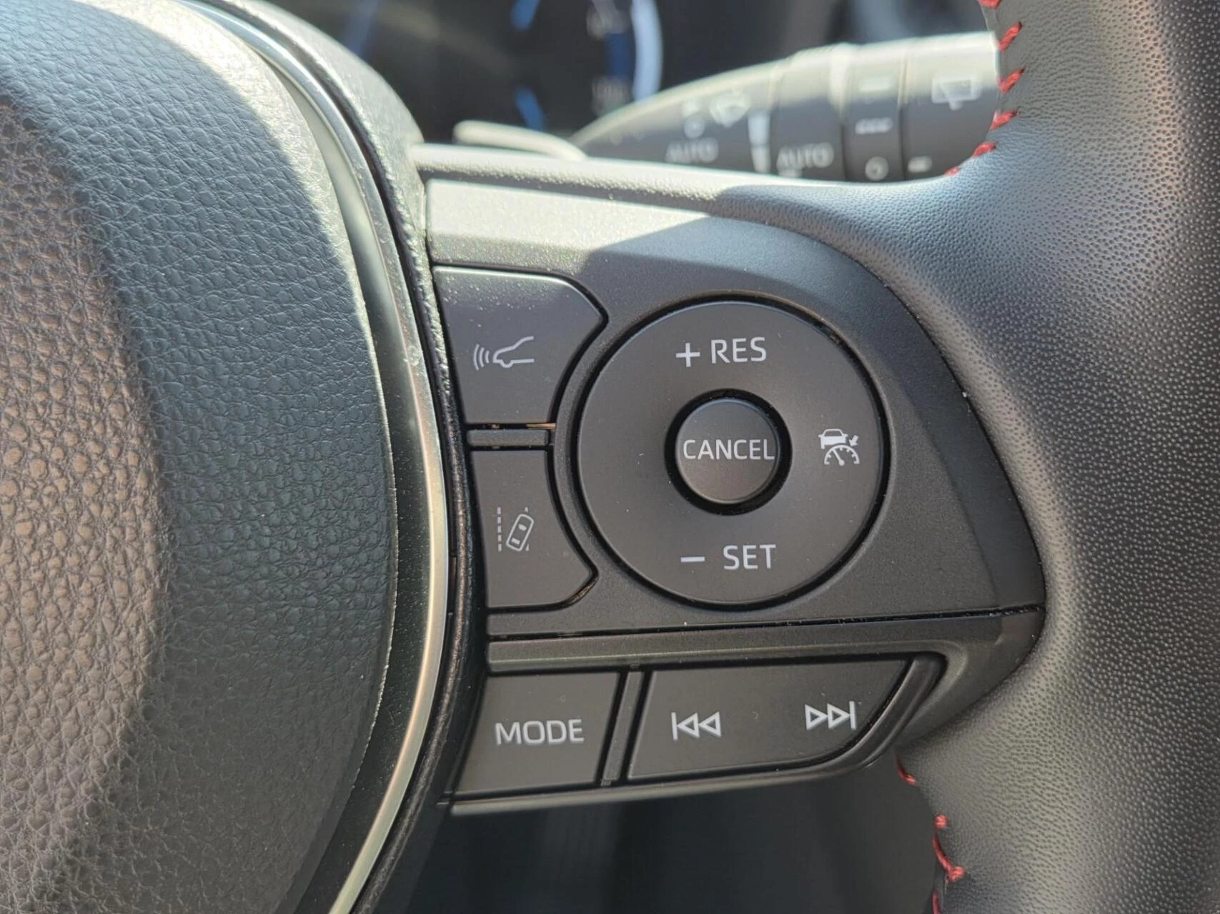 Hoofdafbeelding Suzuki Across