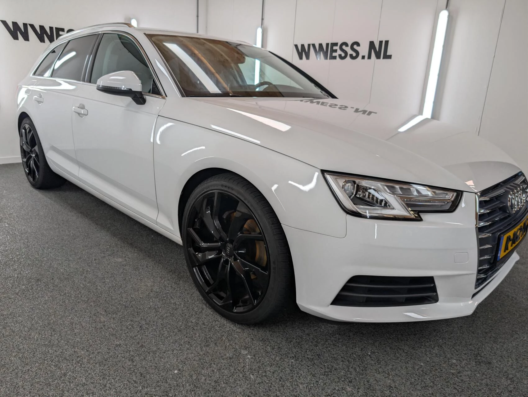 Hoofdafbeelding Audi A4
