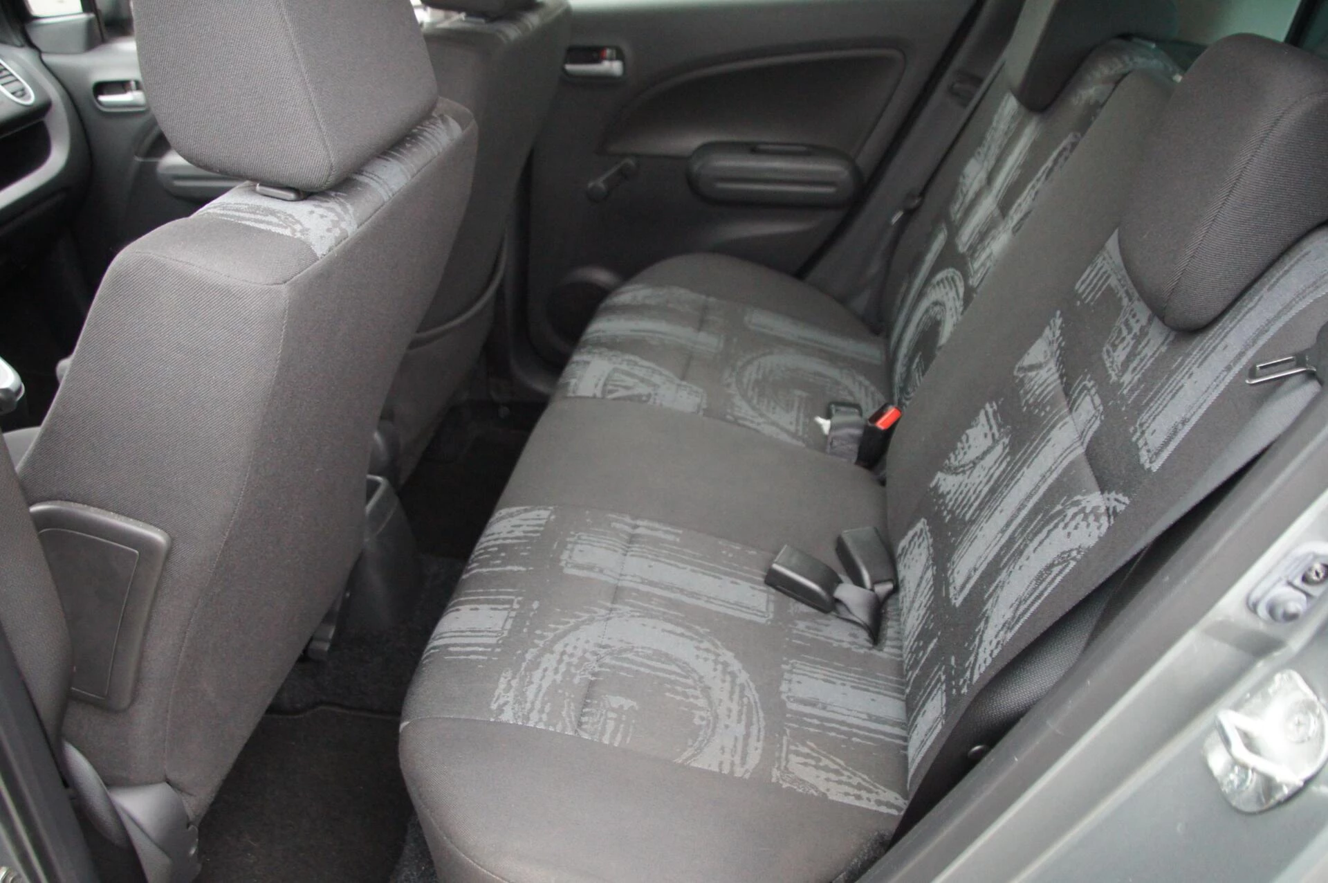 Hoofdafbeelding Opel Agila