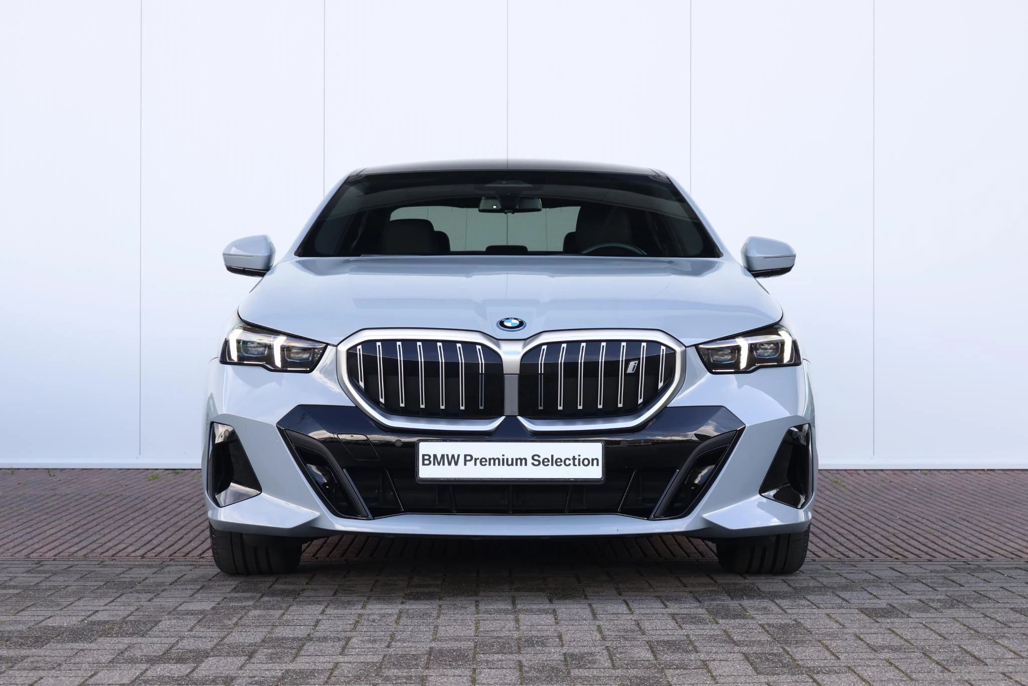 Hoofdafbeelding BMW i5