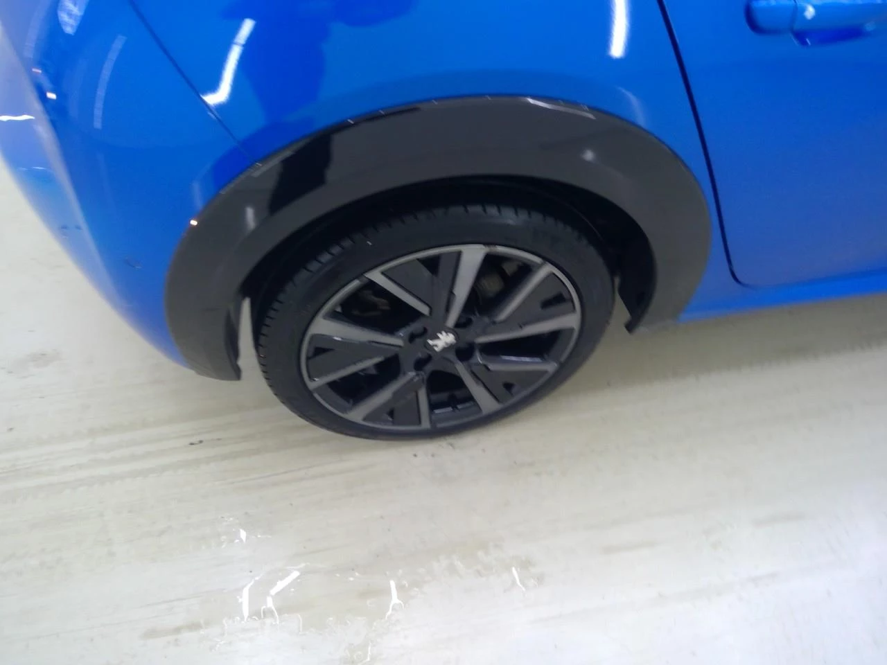 Hoofdafbeelding Peugeot e-208