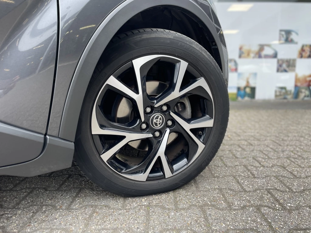 Hoofdafbeelding Toyota C-HR