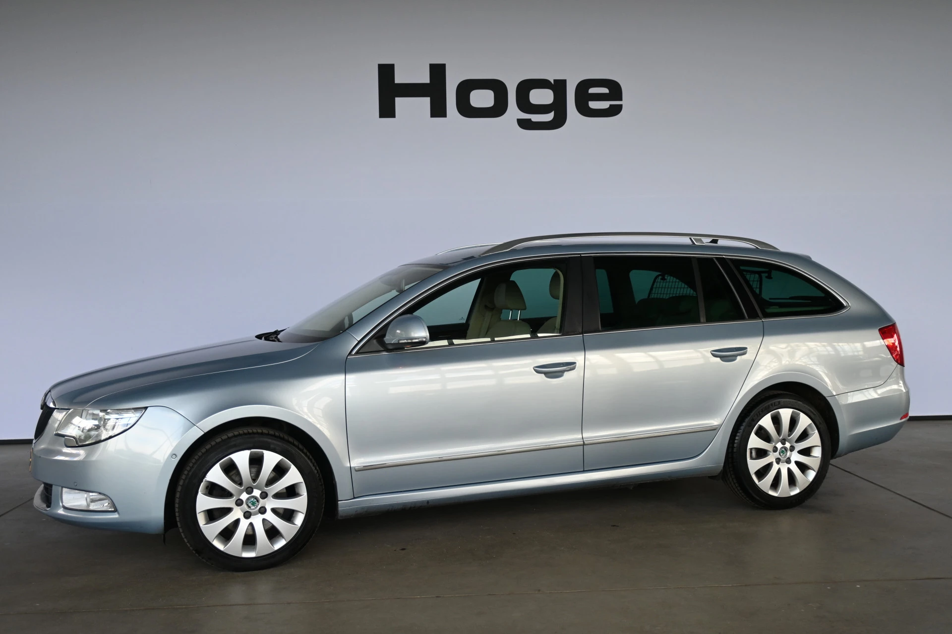 Hoofdafbeelding Škoda Superb