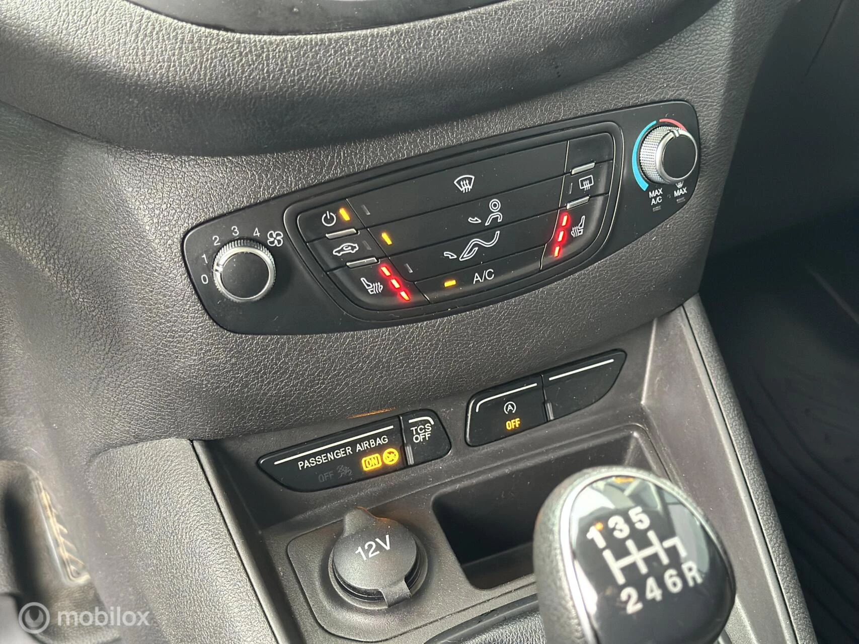 Hoofdafbeelding Ford Transit Courier