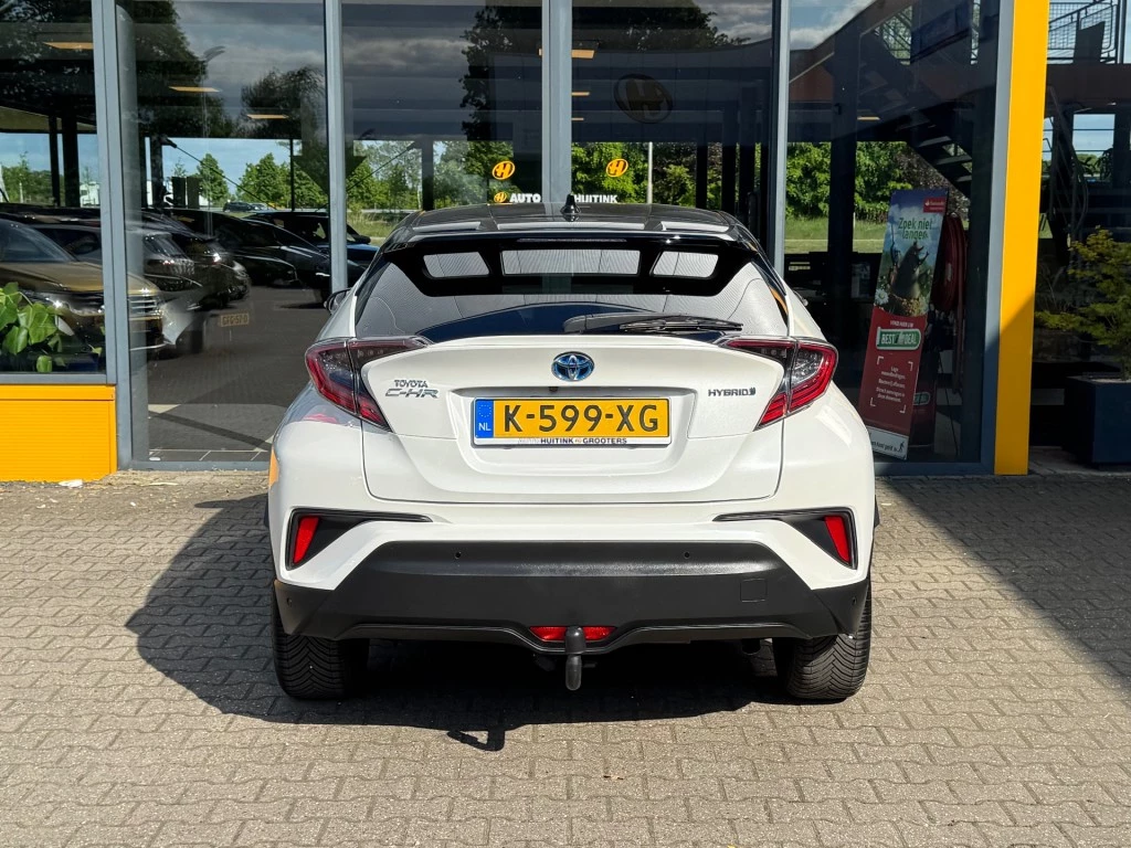 Hoofdafbeelding Toyota C-HR