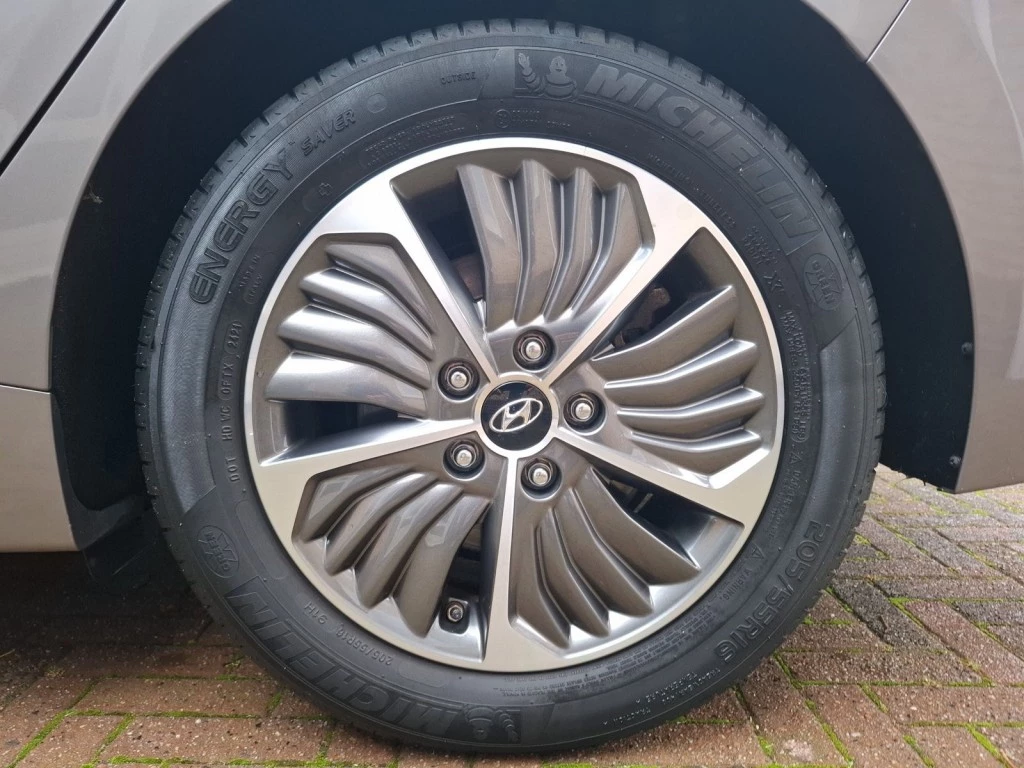 Hoofdafbeelding Hyundai IONIQ