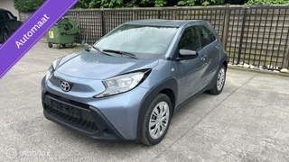 Hoofdafbeelding Toyota Aygo Toyota Aygo X 1.0 VVT-i S-CVT AUTOMAAT Envy Clima / Camera / Carplay / 14.315 KM / nov 2024!!!