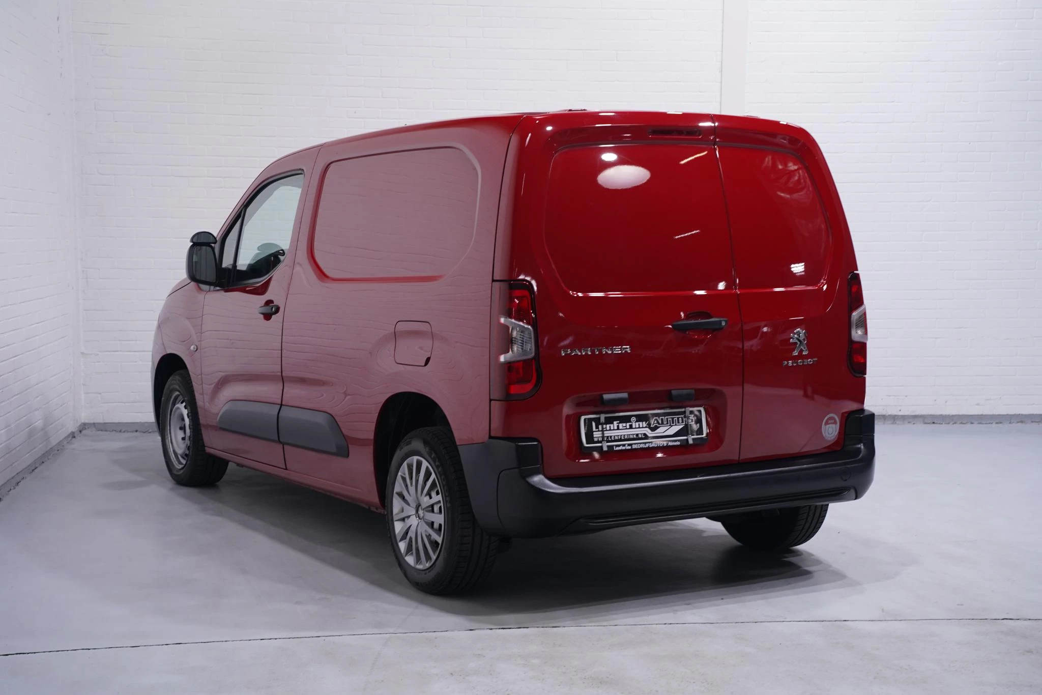 Hoofdafbeelding Peugeot Partner