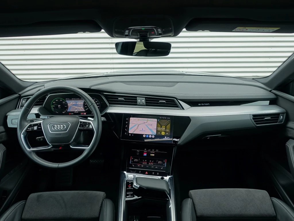 Hoofdafbeelding Audi e-tron