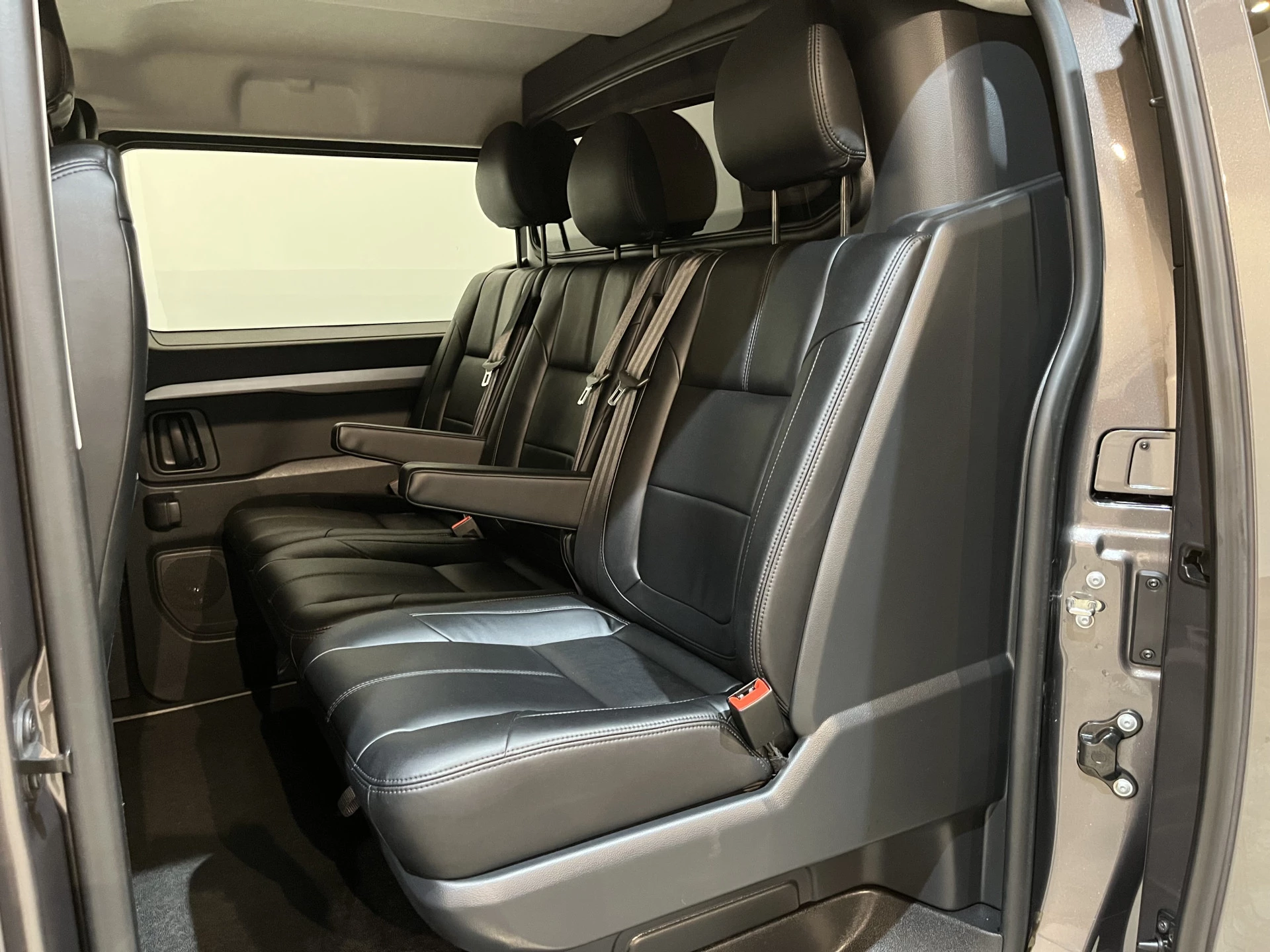Hoofdafbeelding Peugeot e-Expert