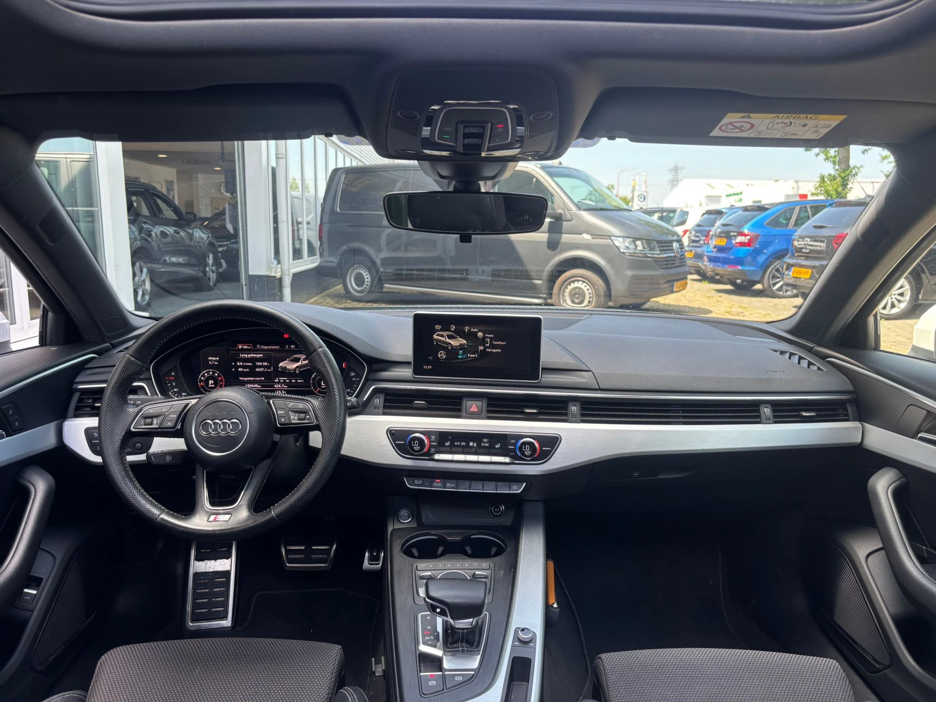 Hoofdafbeelding Audi A4