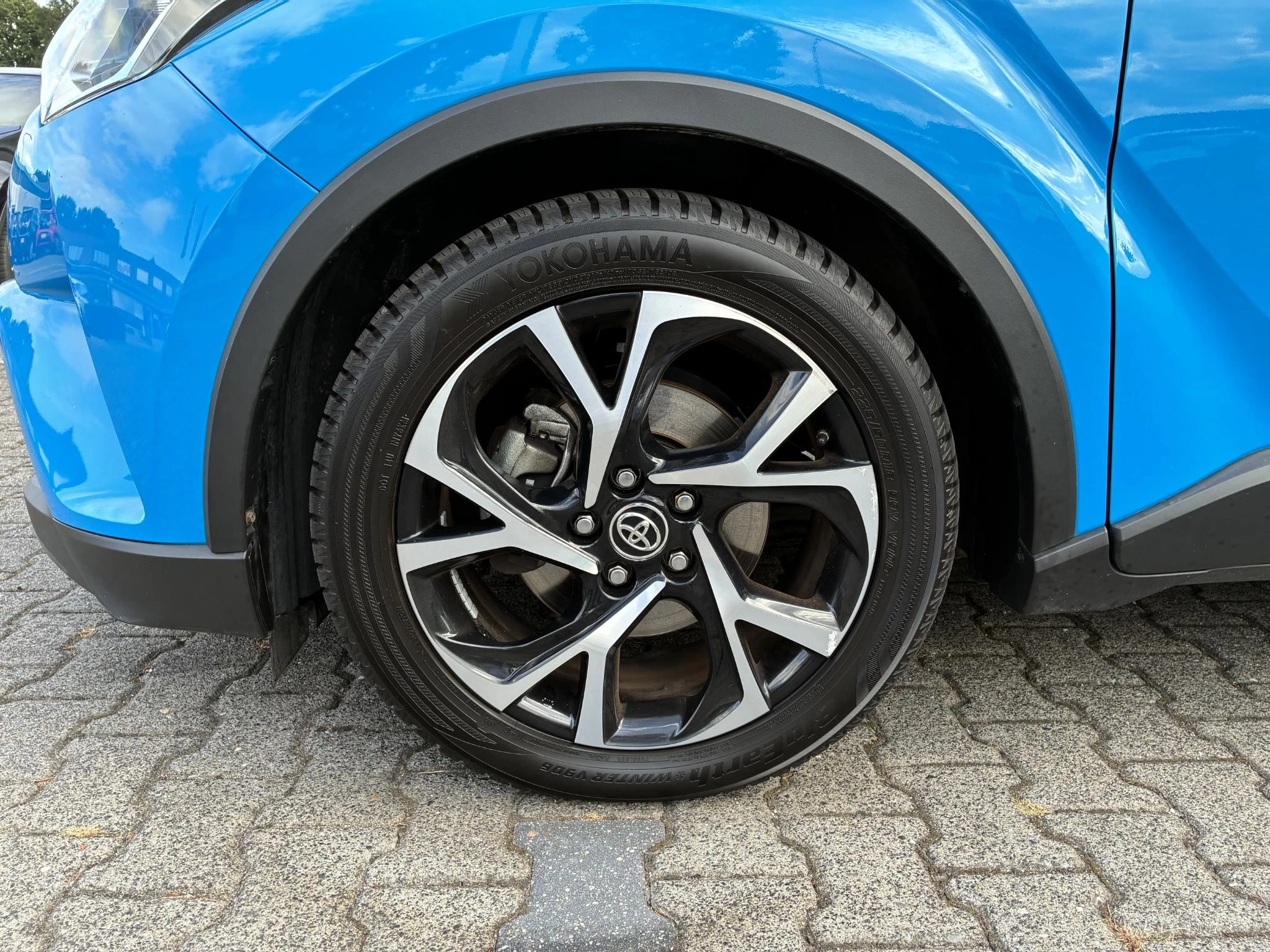 Hoofdafbeelding Toyota C-HR