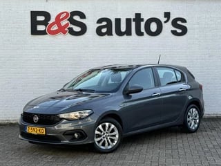 Hoofdafbeelding Fiat Tipo Fiat Tipo 1.4 Mirror Navigatie Clima Cruise 4 Seizoenen banden Stoelverwarming