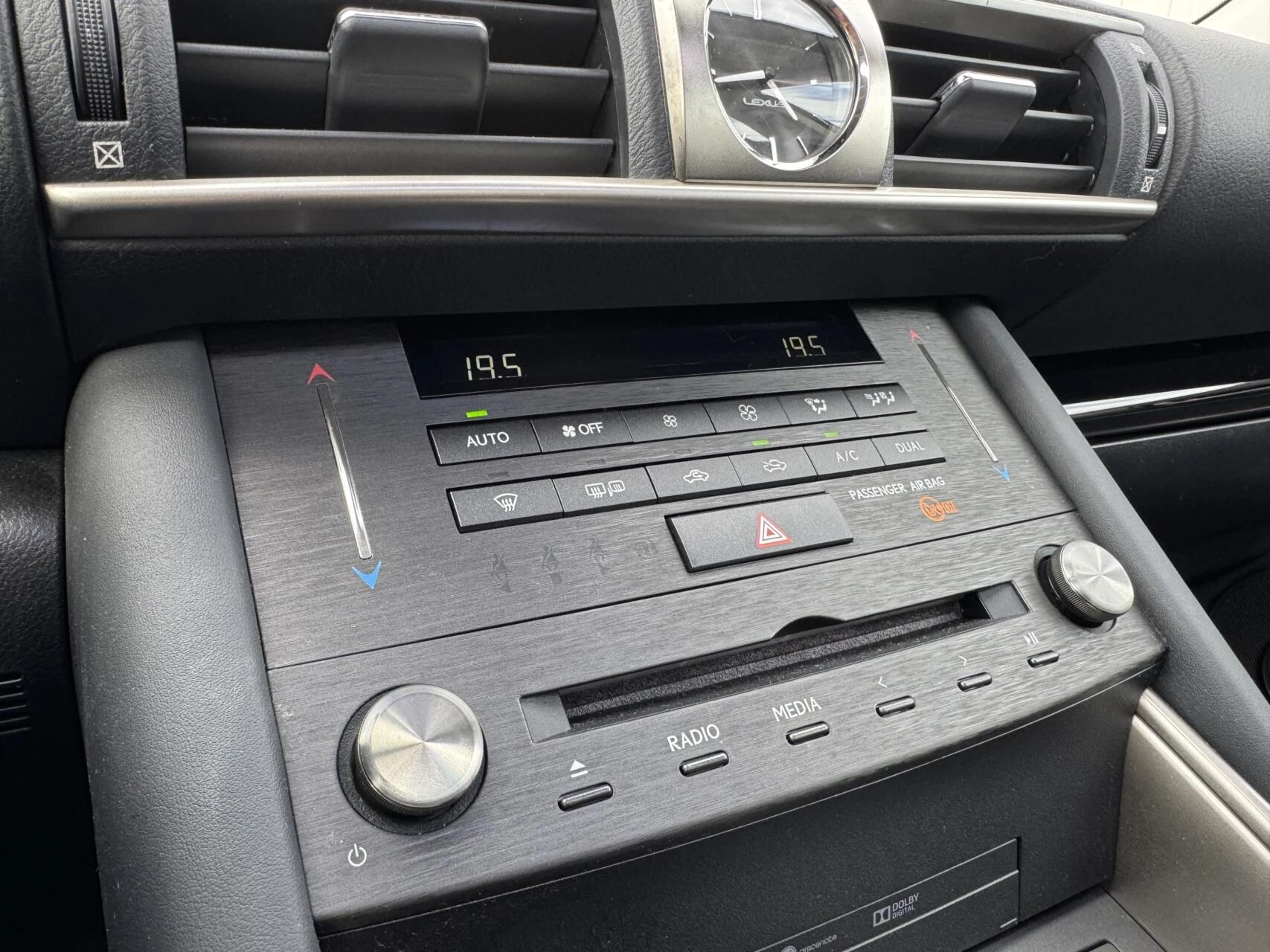 Hoofdafbeelding Lexus IS