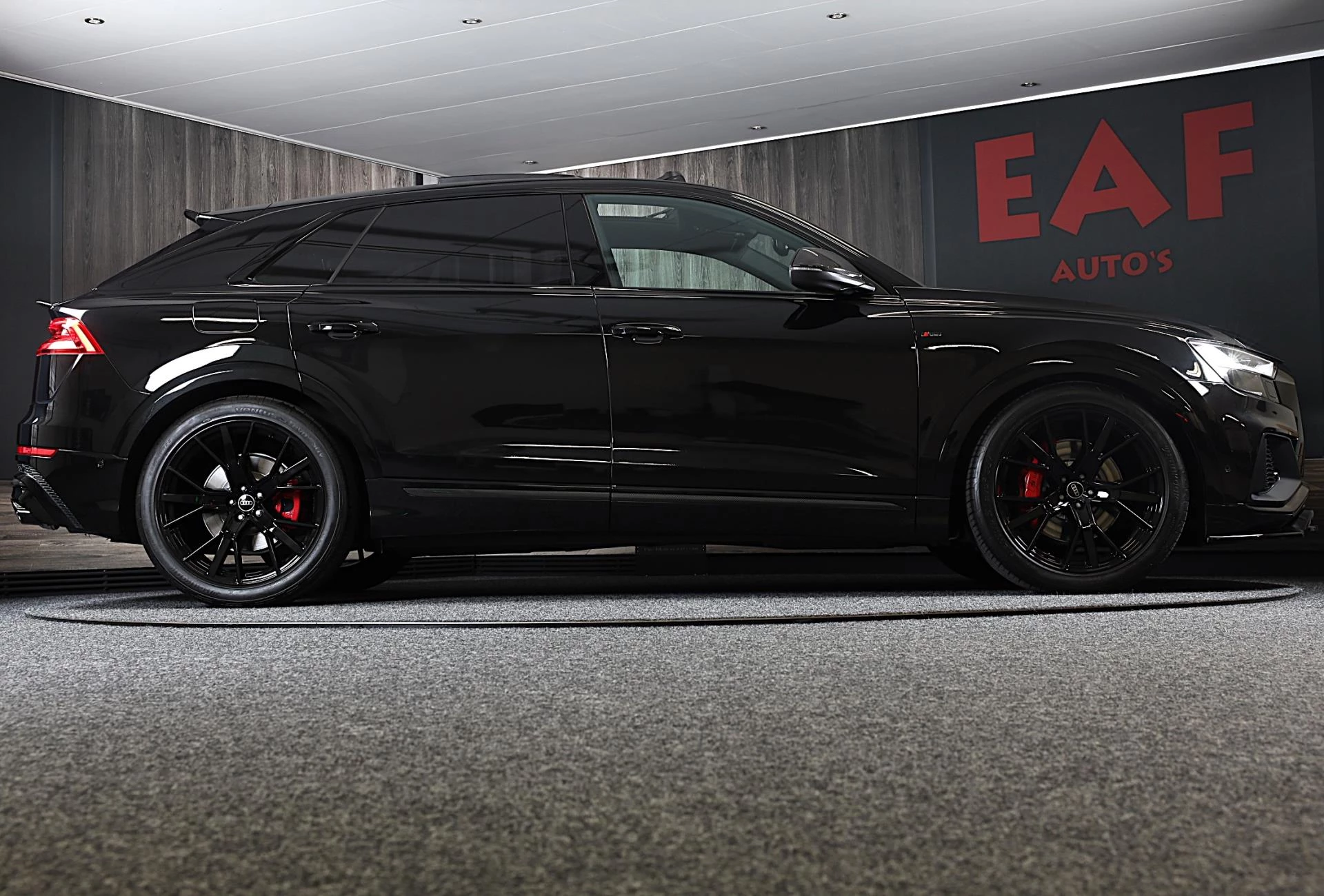 Hoofdafbeelding Audi Q8