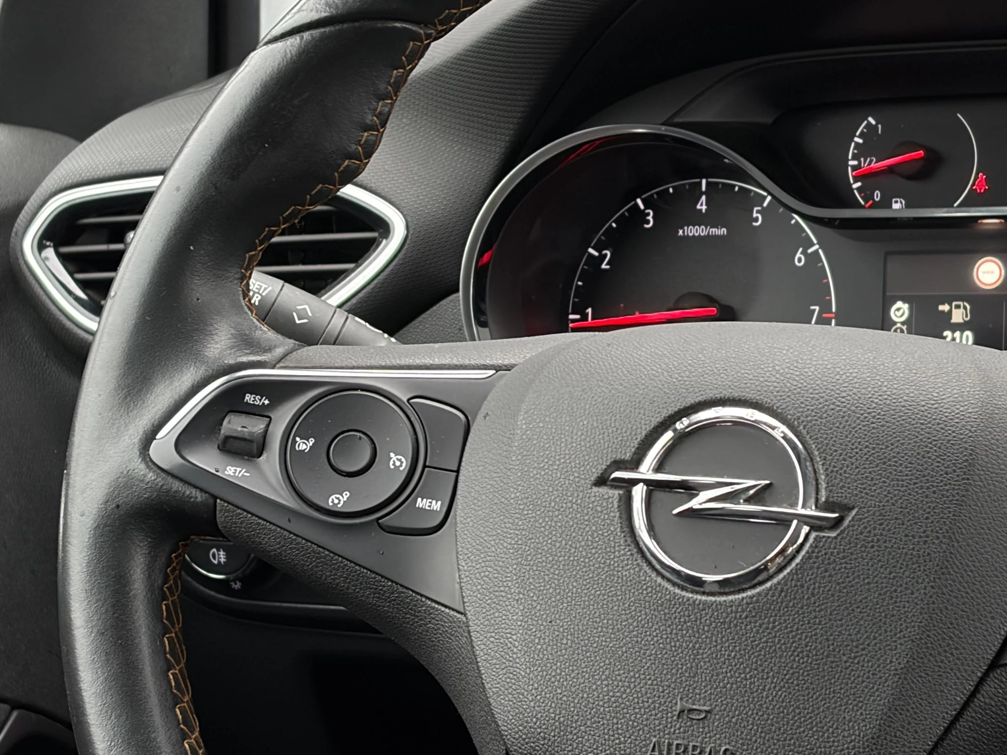 Hoofdafbeelding Opel Crossland X