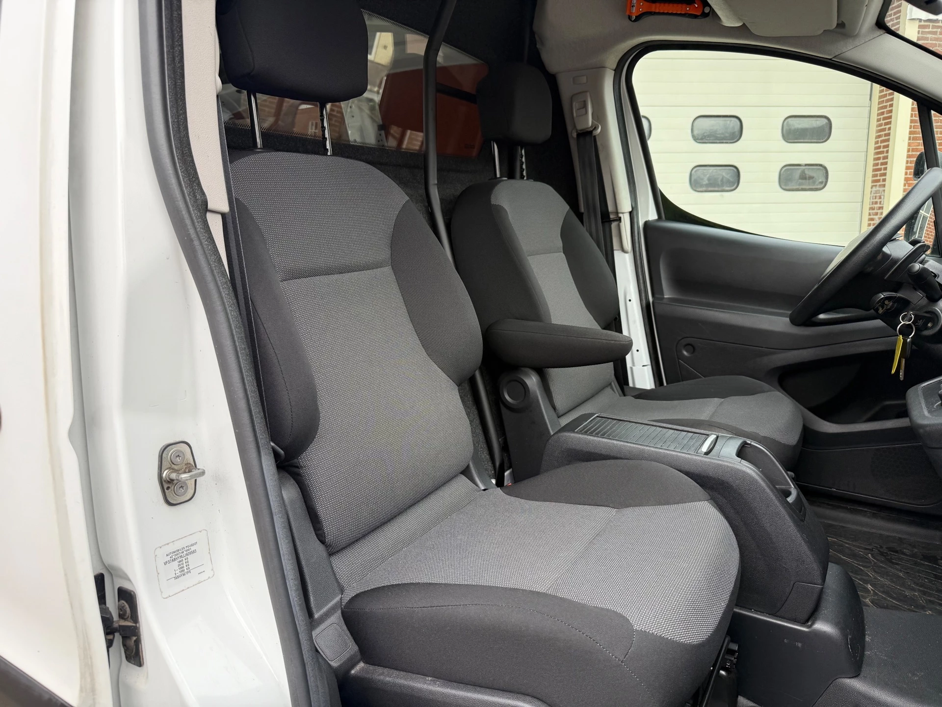 Hoofdafbeelding Peugeot Partner