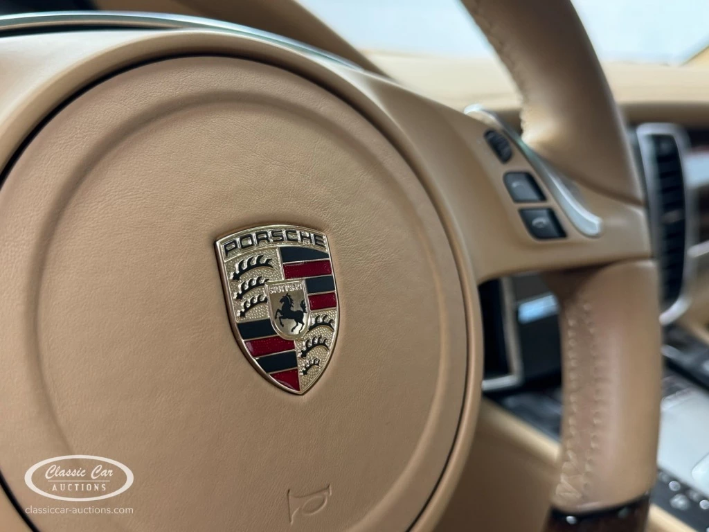 Hoofdafbeelding Porsche Panamera