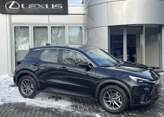 Lexus LBX 2WD STOELVERW STUURVERW PARK-SENSOR BLIND-SPOT CARPLAY LENDESTEUN