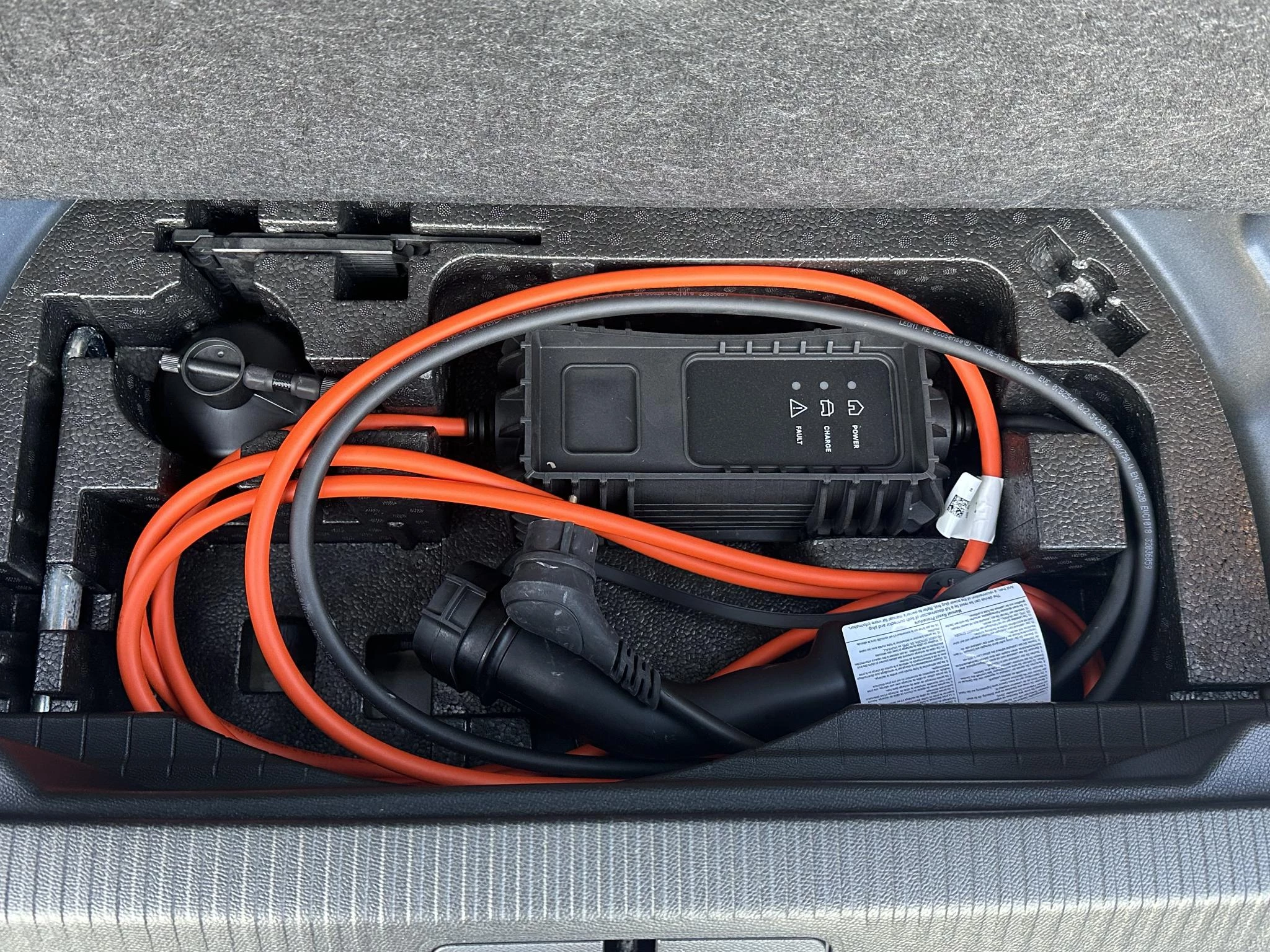 Hoofdafbeelding Peugeot e-2008