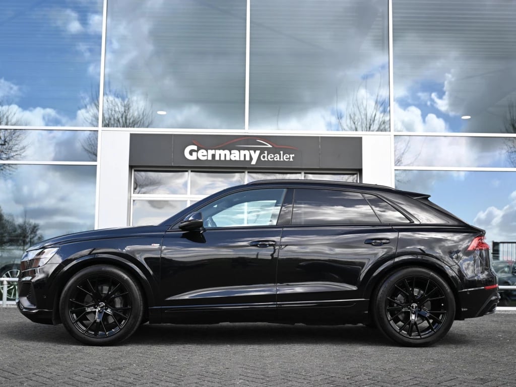 Hoofdafbeelding Audi Q8