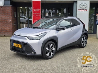 Hoofdafbeelding Toyota Aygo Toyota Aygo X Hybrid 115 pulse AD-CRUISE KEYLESS PARK-SENSOREN EL-SPIEGELS APPLE/ANDROID CAMERA CLIMA REGENSENSOR  LM-VELGEN 17"