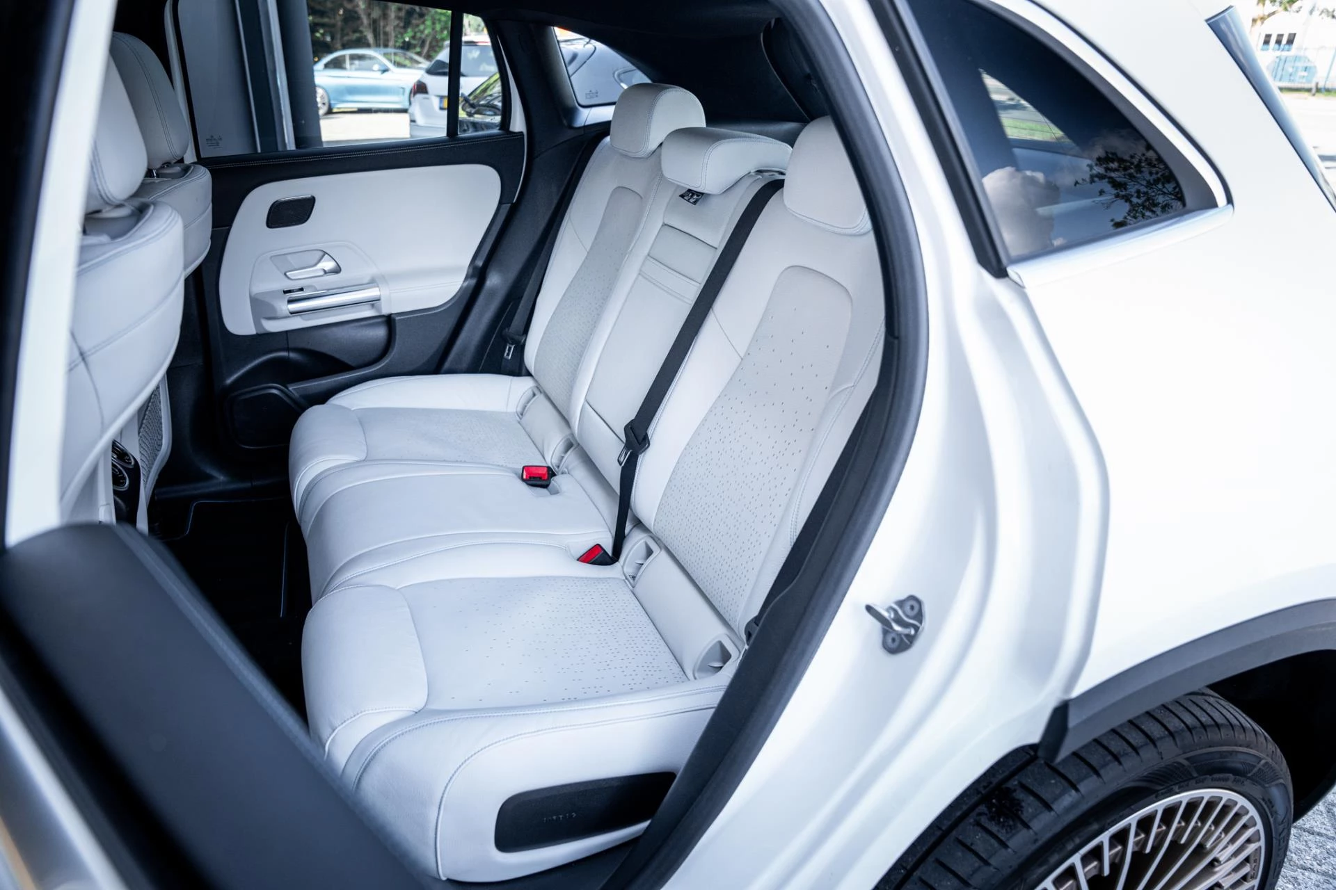Hoofdafbeelding Mercedes-Benz EQA