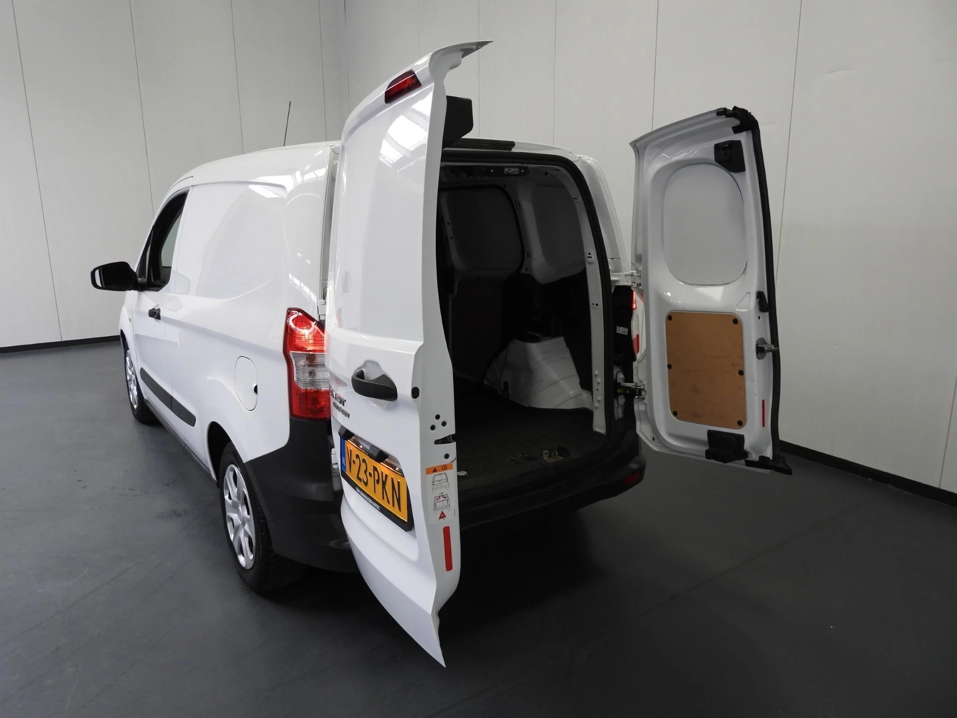 Hoofdafbeelding Ford Transit Courier