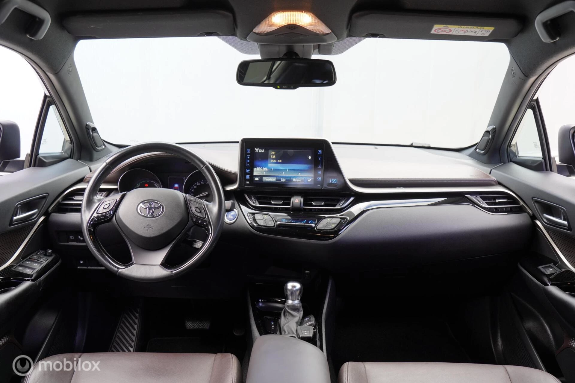 Hoofdafbeelding Toyota C-HR