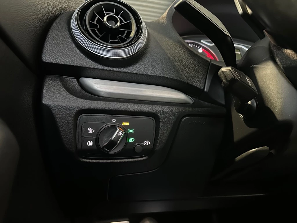 Hoofdafbeelding Audi Cabriolet