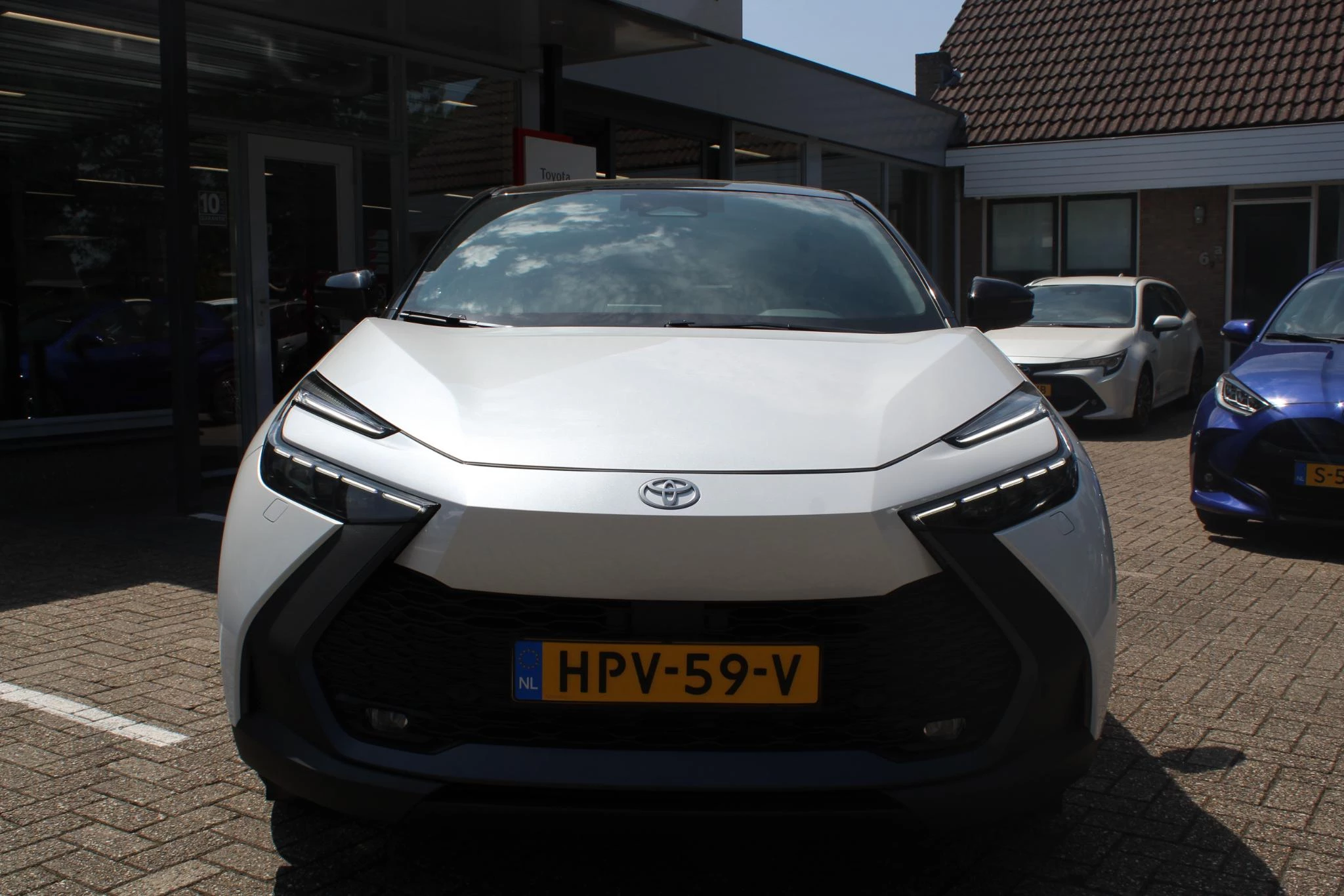 Hoofdafbeelding Toyota C-HR