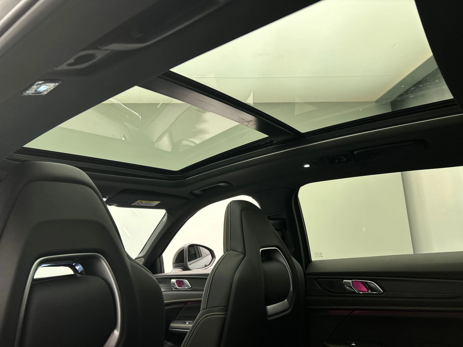 Hoofdafbeelding Lynk & Co 01