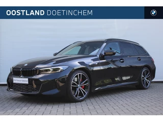 BMW 3 Serie Touring 330i M Sport Automaat / Panoramadak / Sportstoelen / LED / HiFi System / Live Cockpit Plus / Widescreen Display / M Sportonderstel
