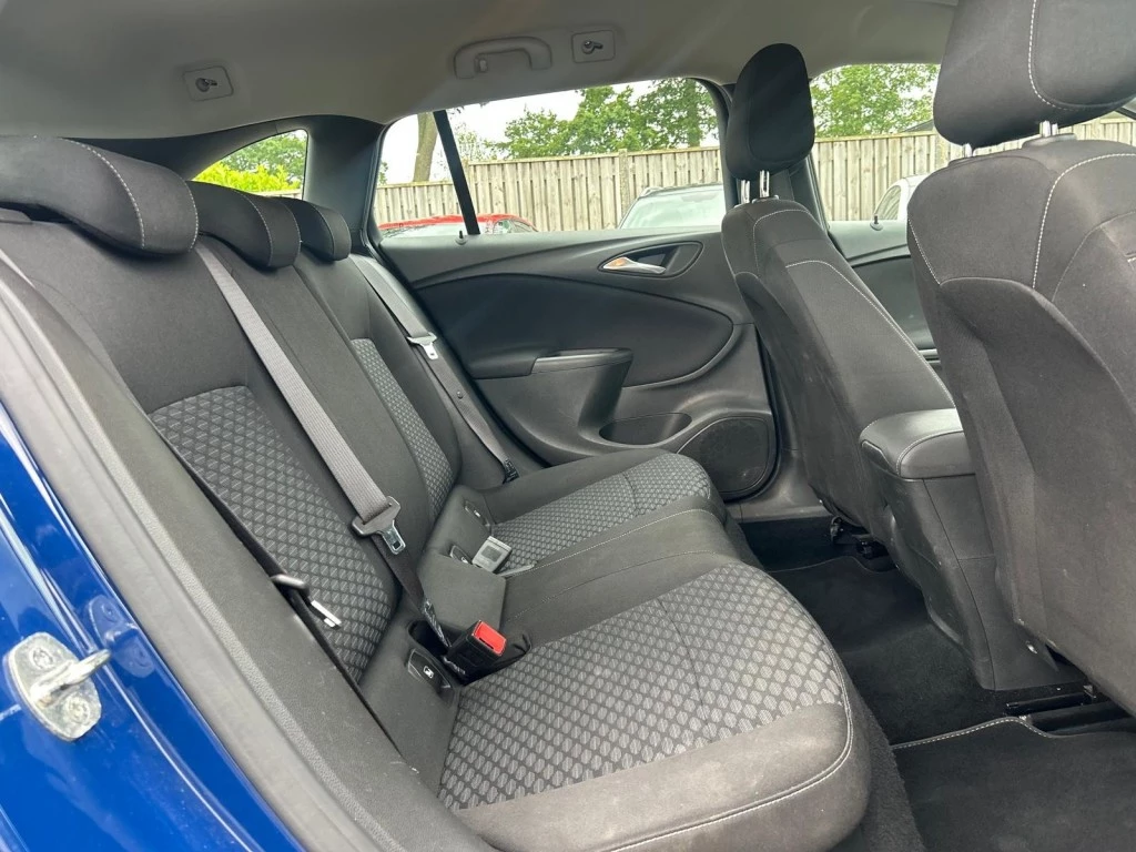 Hoofdafbeelding Opel Astra