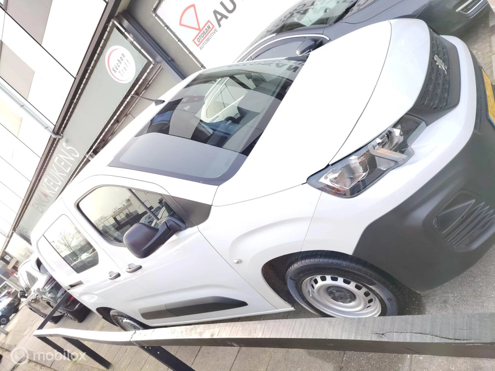 Hoofdafbeelding Peugeot Partner