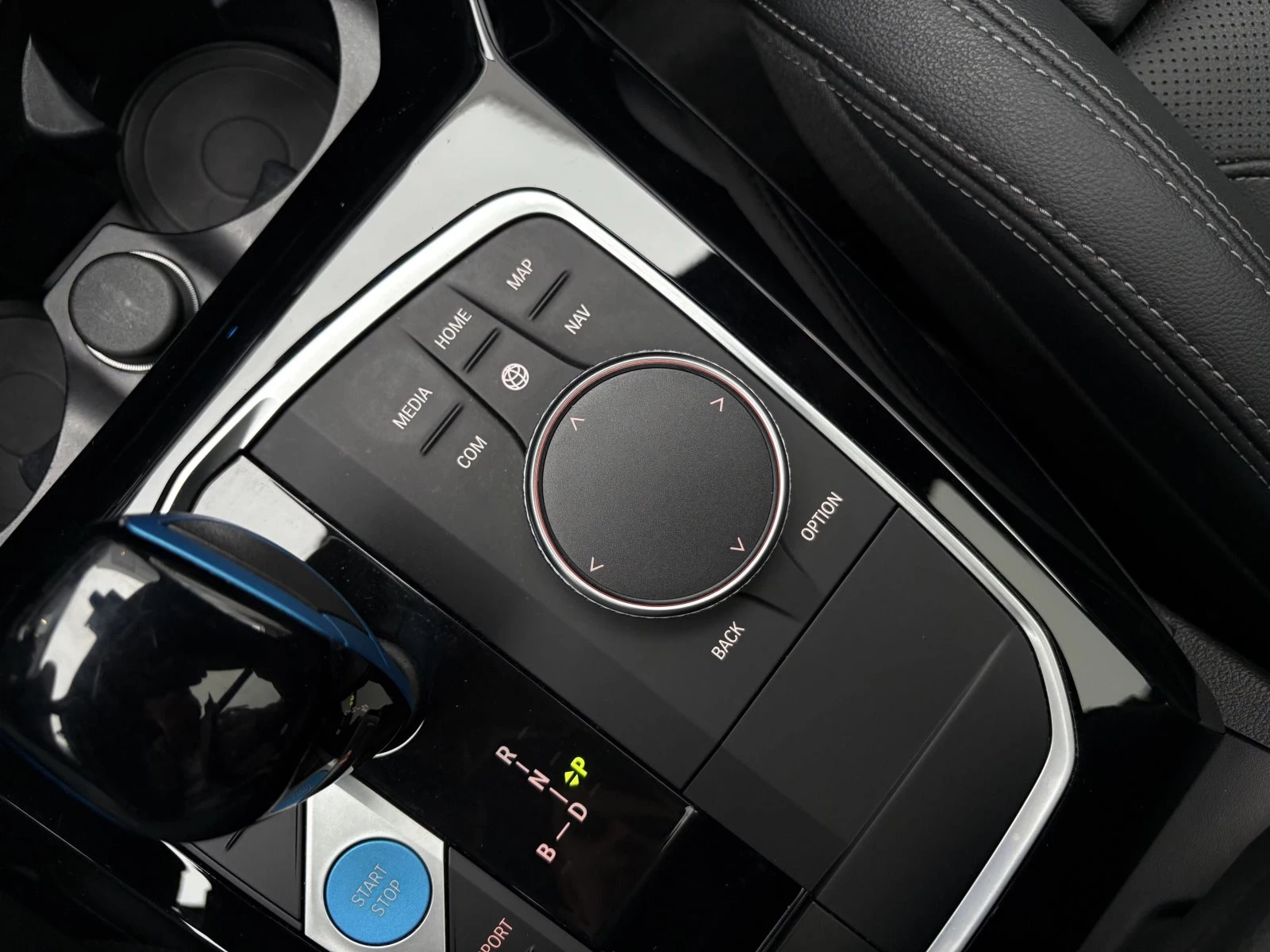 Hoofdafbeelding BMW iX3